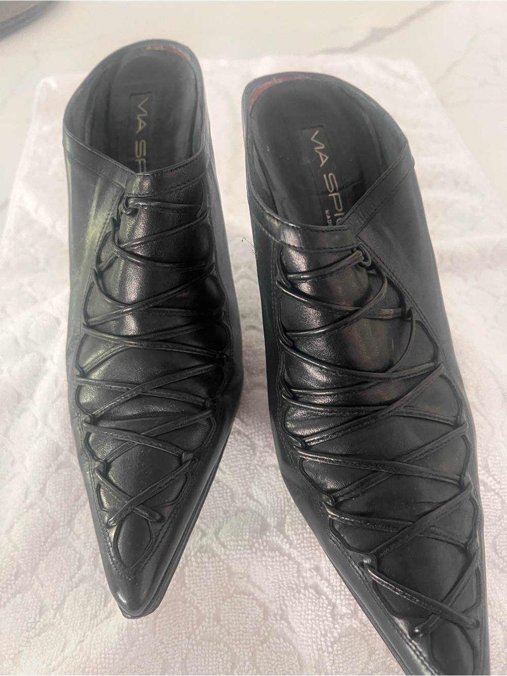 Via Spiga Black Pointed-Toe Lace-Detail Heeled Mules